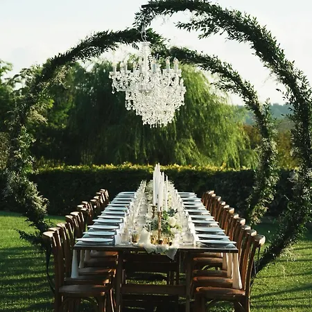 Caselsa , For Your Special Event Up 24 Guest Holiday home